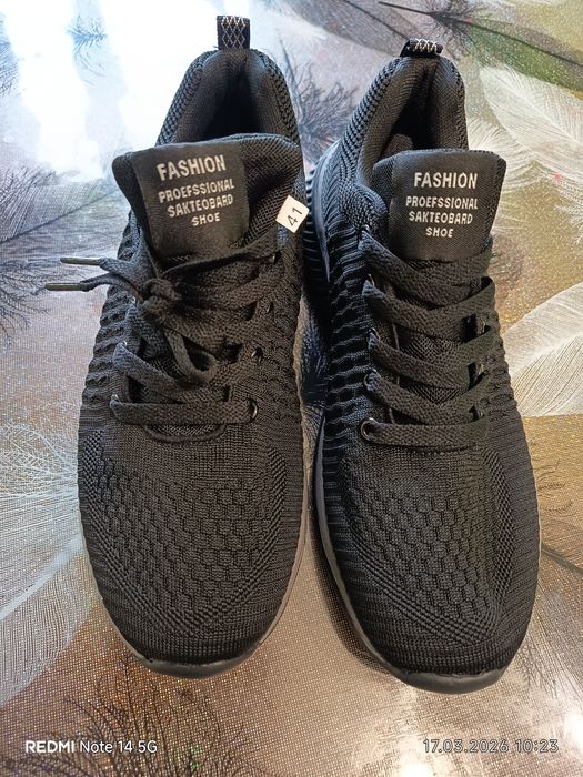 Унисекс маратонки -реален размер-41/26см стъпало