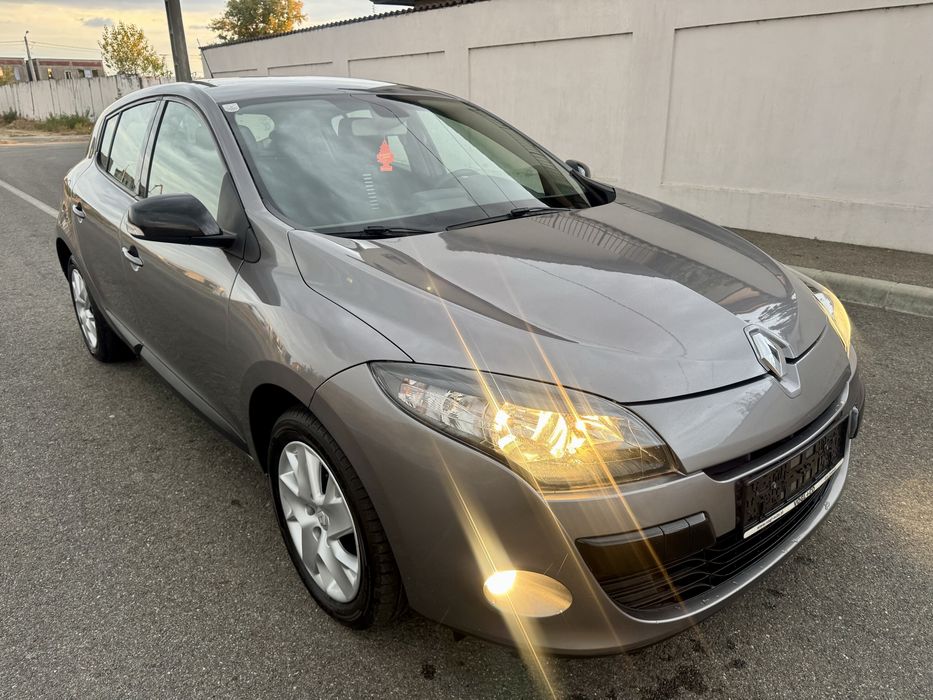 RENAULT Megane 2012 — imagine 2