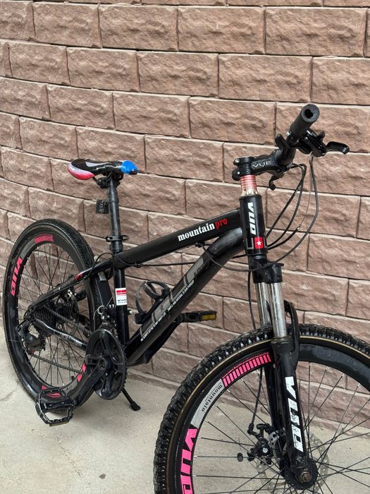 Продаю велик 24 размера требует немного работы