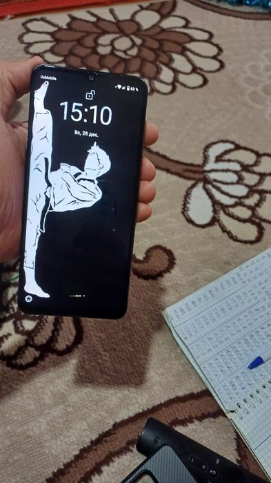 Realmi Not 50 smartfon