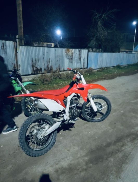 Продам     Эндуро 250 куб