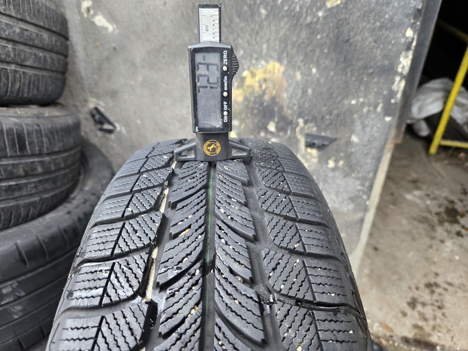 2бр. 185 60 14 Windforce зимни.