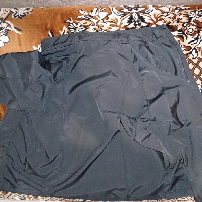 Продам ветровку новая