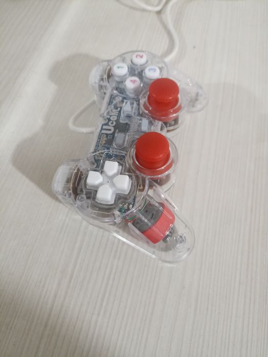 Джойстик сотилади