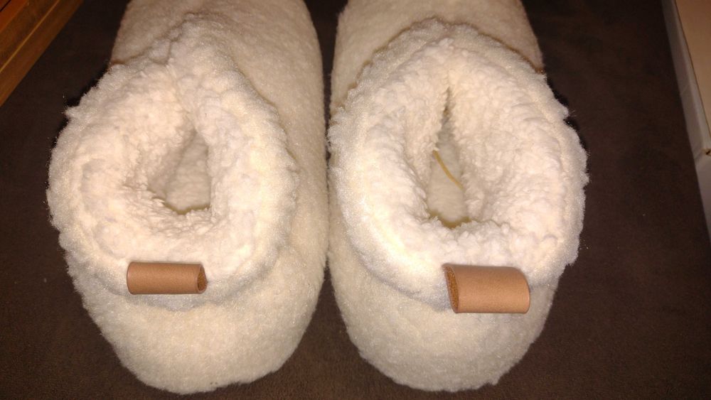 Бели пантофи Vinga