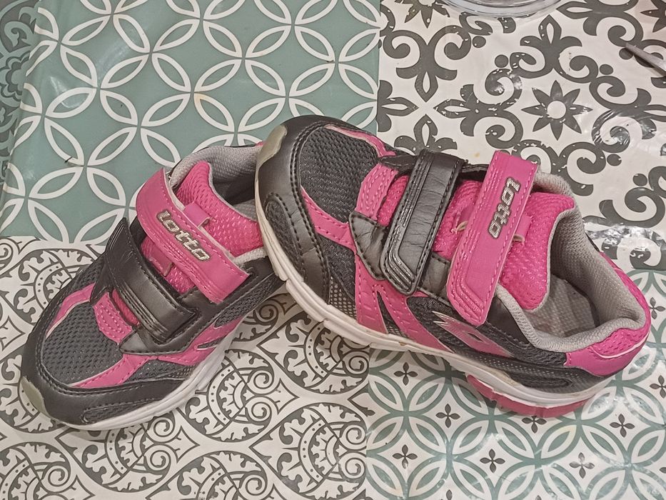 Маратонки Loto оригинални 27 номер