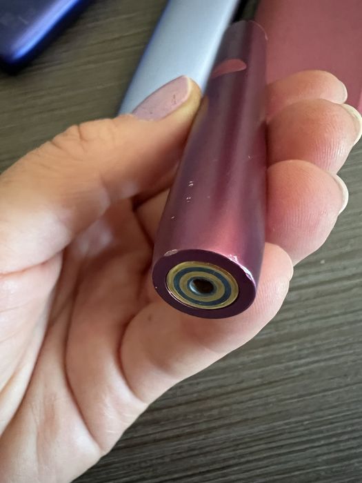 Dispozitiv  iQOS (disponibil gri deschis)