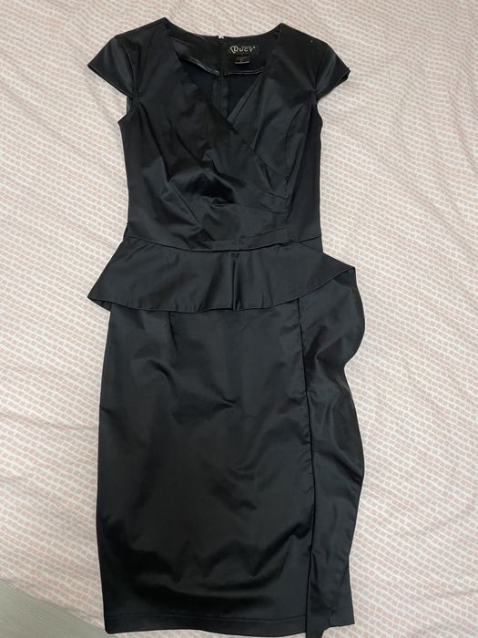 Елегантни рокли Луси