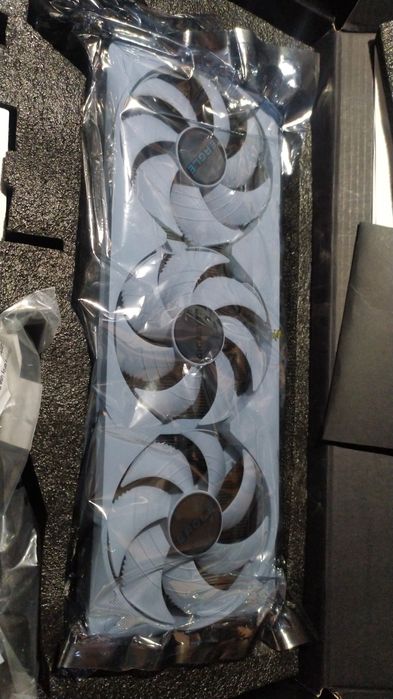 Rtx 5070ti eagle oc белая