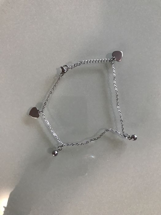 Модерна гривна с инкрустации за ръка / гривна за краче