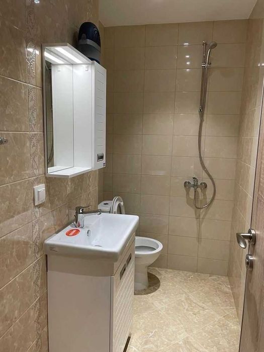 Дава се под наем Двустаен апартамент в София, Витоша - 65 кв.м за 433.5 € - Снимка #1