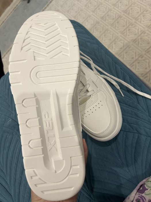 Кроссовки Xtep продам