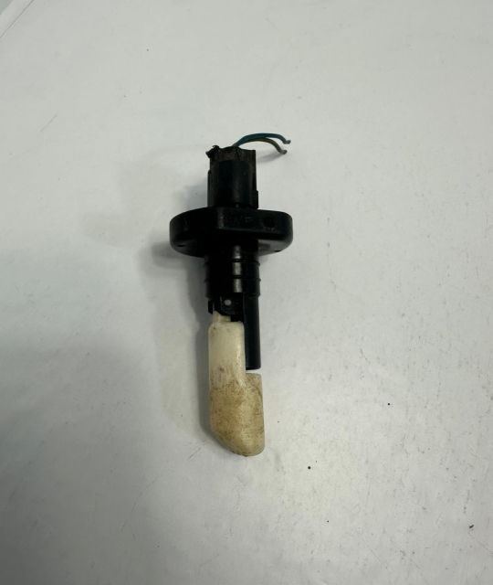 Senzor nivel apa spalare geam 2205400045 Mercedes-Benz E-Class  seria