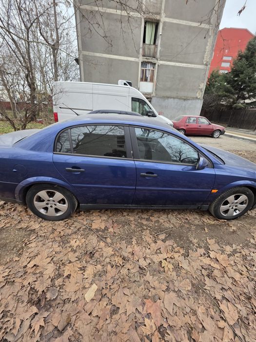 Mașină Opel Vectra