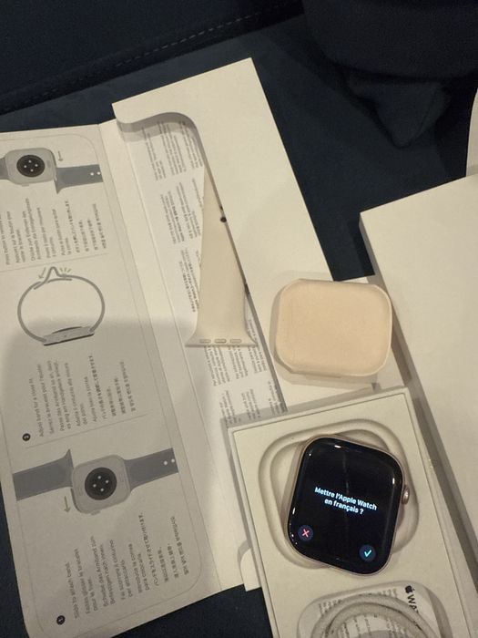 iWatch 1 0  sotiladi !!! Srochniy