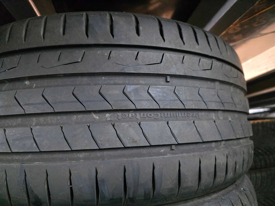 2бр Летни гуми 245 40 18 - Continental - DOT 2023