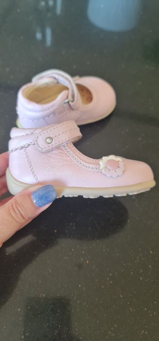 Детски обувки за прохождане Chicco 18 номер