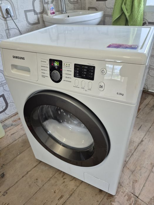 Продам стиральную машину