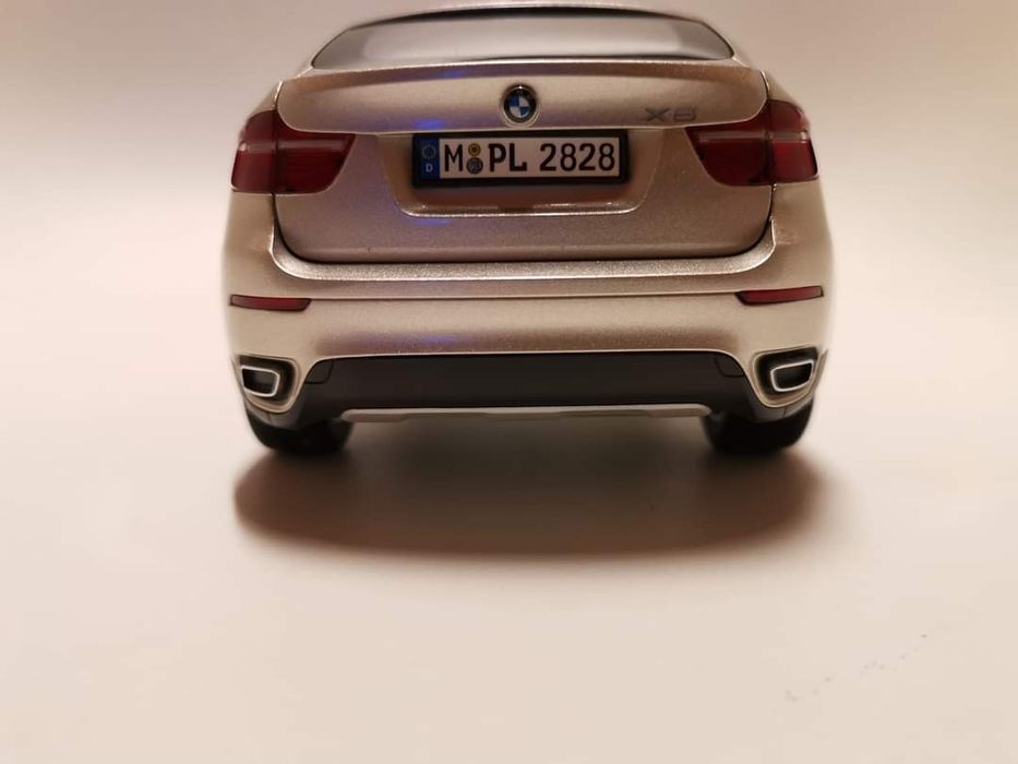 Machetă  BMW X 6 Gold  1/18 Kyosho  foarte rară pe auriu!