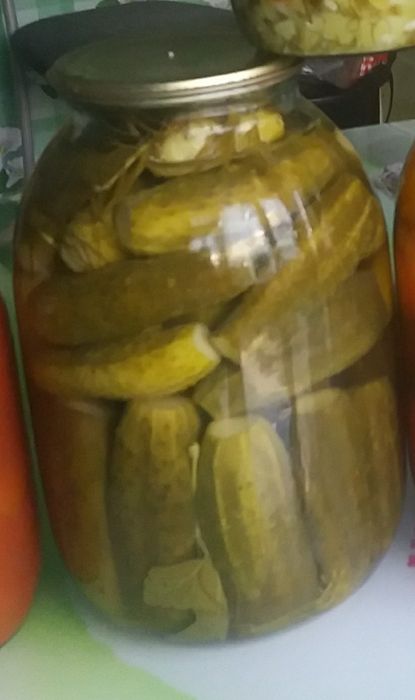 огурцы  и помидоры маринованные