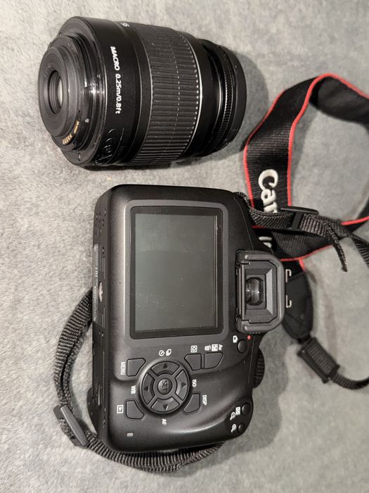 Camera foto DSLR Canon EOS 4000D