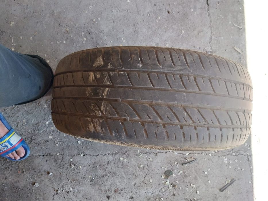 Продам  резину летнююю