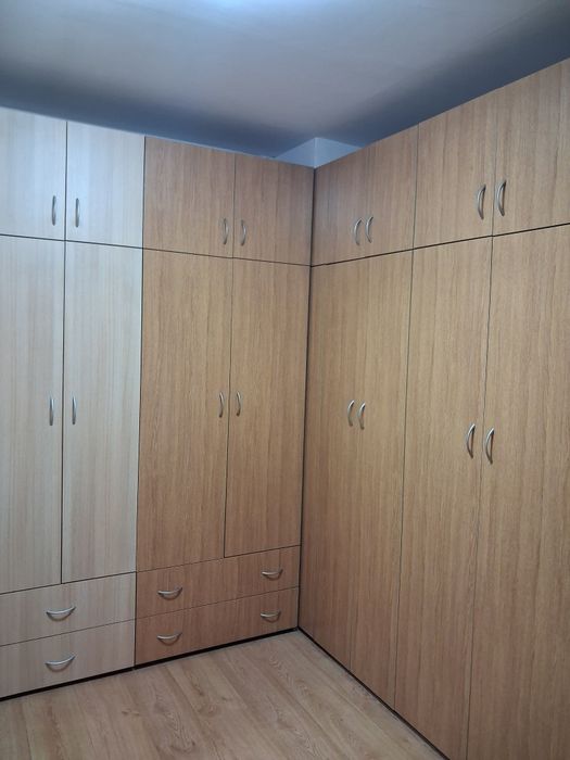 Продавам 6 гардероба