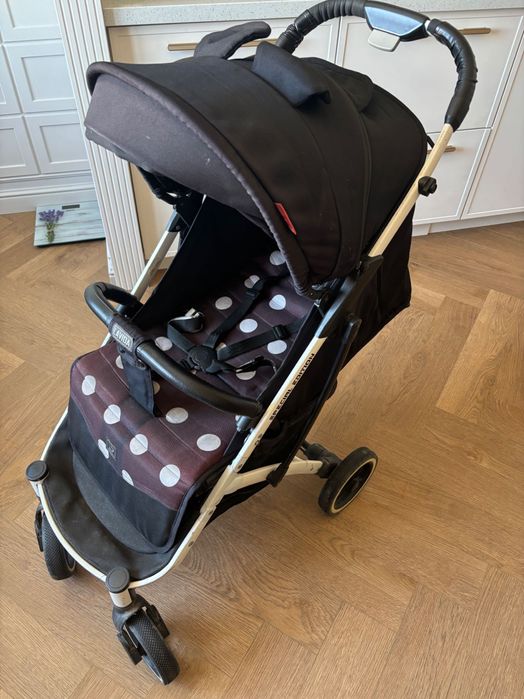 Коляска прогулочная