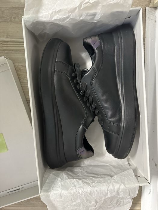 Продавам обувки Calvin Klein