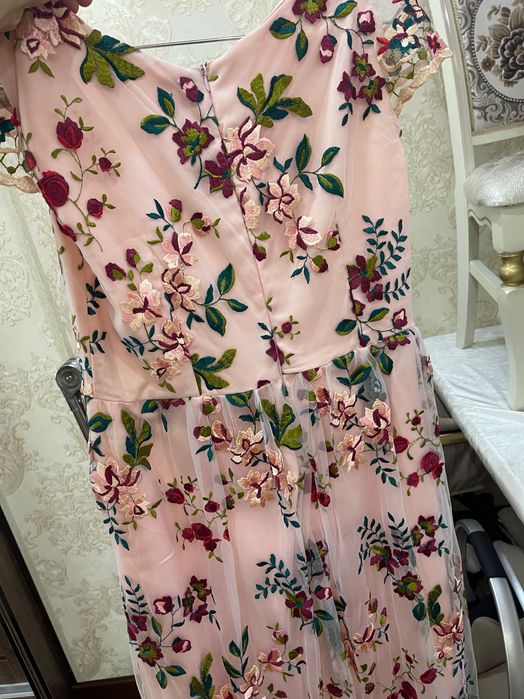 Женская вечерняя одежда