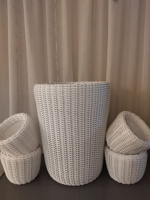 Кашпо из ротанга