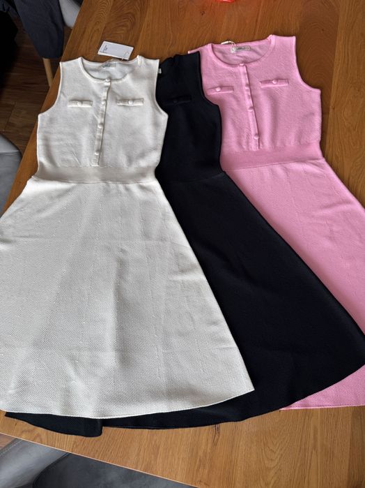 Рокля стегнато структурирано трико плетиво