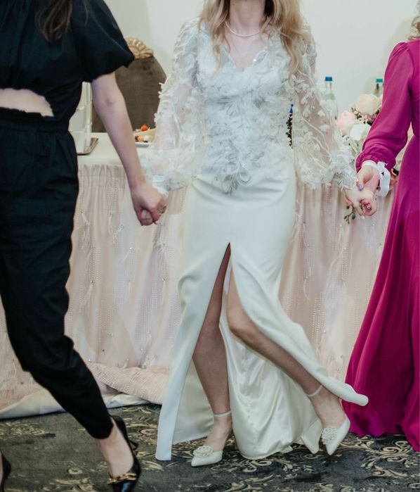 Rochie de mireasa marimea XS-S, ofer voal cadou
