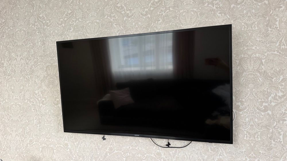 Телевизор samsung