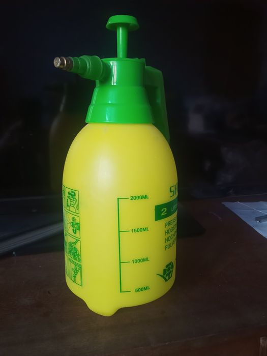 продам распылитель садовый нов.