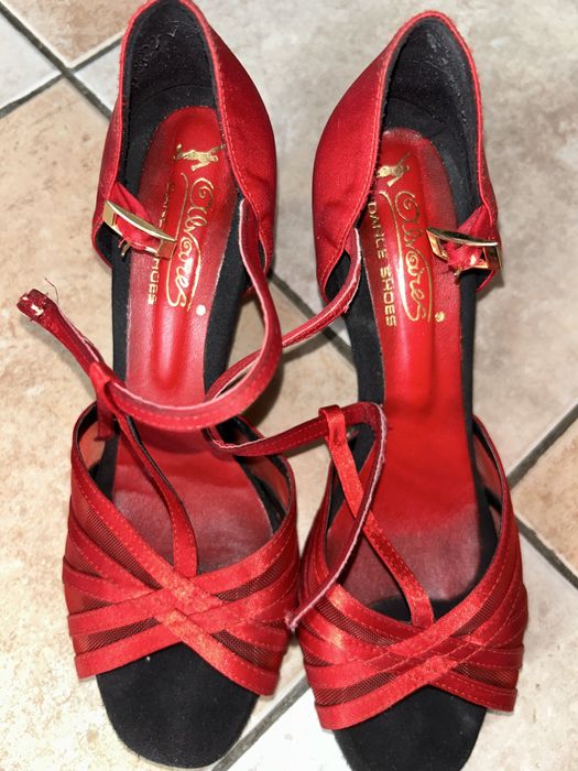 Танцевальная обувь