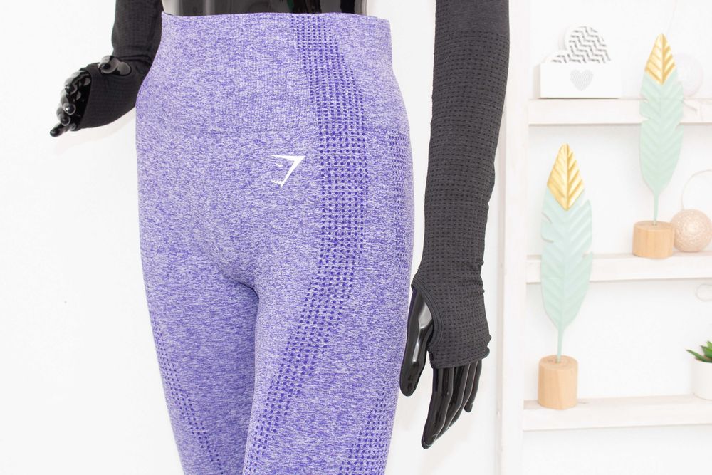 Gymshark комплект топ и клин висока талия сиво и лилаво за фитнес S