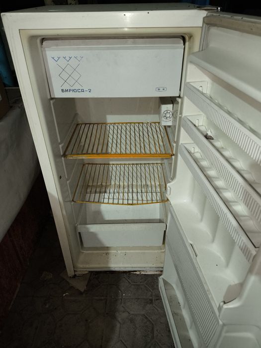 Холодильник Бирюса 2