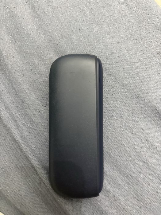 Iqos iluma cu ecran pe pen