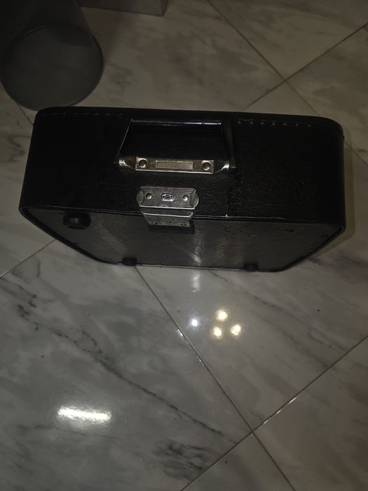 Продаяам старинна пишешта машина