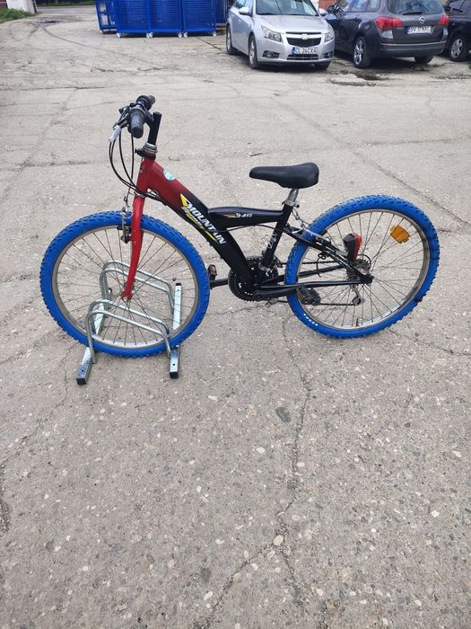 Bicicleta Mountain Bike cu roți de 24