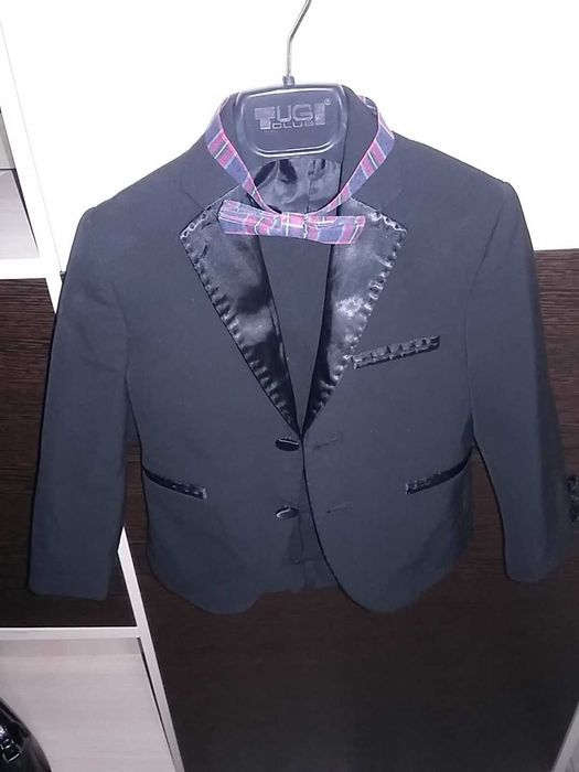 Костюм на мальчика праздничный