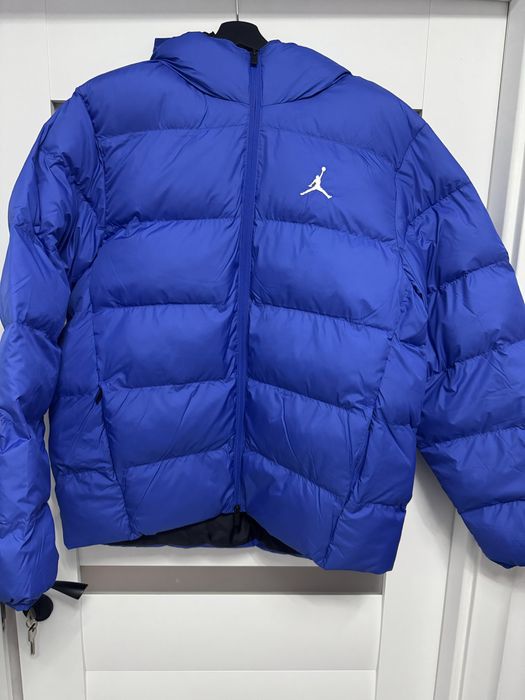 Geaca nike jordan marimea M si L