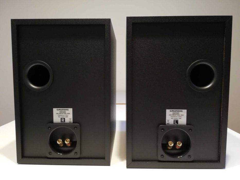 Set Boxe GRUNDIG model GHF 1030 - 3 cai/50 watt/6 Ohm/Impecabile