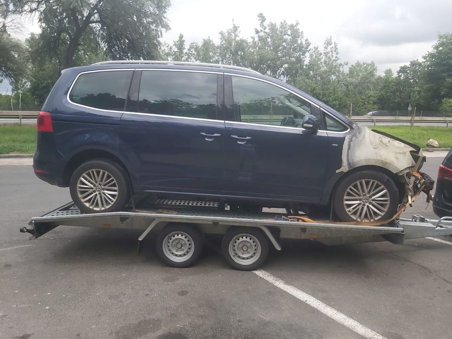 Vând vw Sharan 7 locuri , an 2014 , uși electrice, jenti