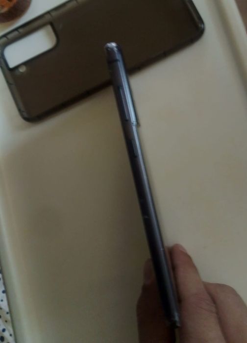 Vand samsung s21 fe 5G urme de uzura liber de retia
