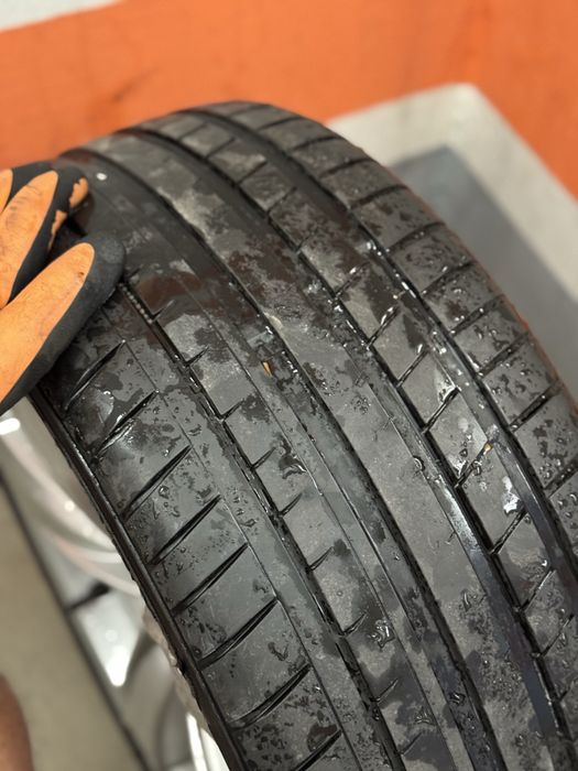 Janta Aliaj cu anvelopa R18 Originala Audi A6 C7 / A5 / A4 - 8.5J ET29 Cod 8K0601025AB
