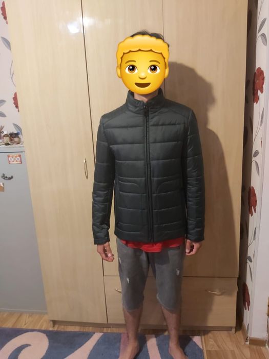 Куртка сатылады. Продаётся куртка