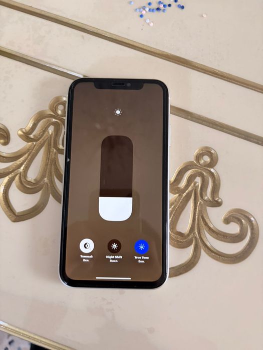 Iphone 11 64gb акб 70%