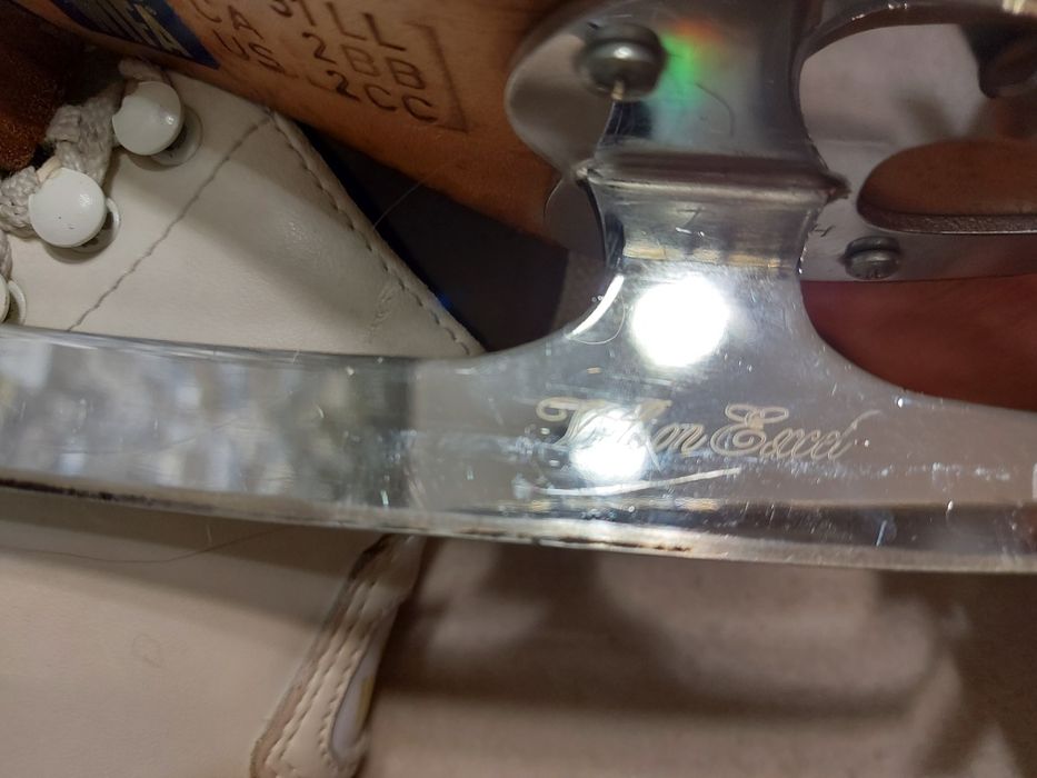 Коньки фигурные WIFA профессиональные